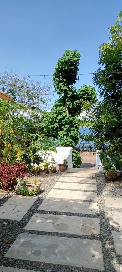 Baywalk Suites Batangas Laurel Kültér fotó